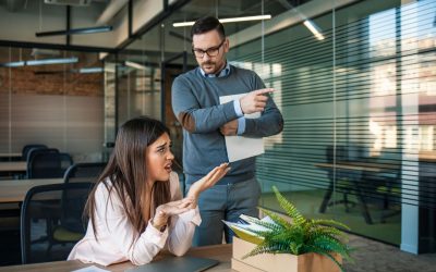 Crecimiento a través de la retroalimentación: Aceptar críticas en el trabajo con confianza